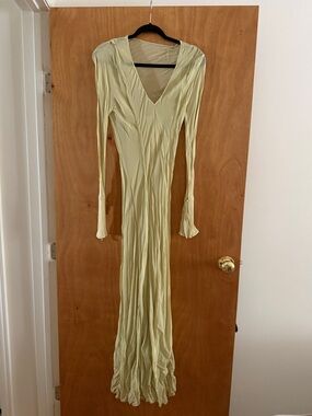 Dissh Light Green V-Neck Long Sleeve Maxi Dress